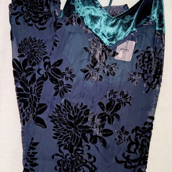 Free People Intimately emerald&navy velour trim maxi slip xs - Picture 2 of 13